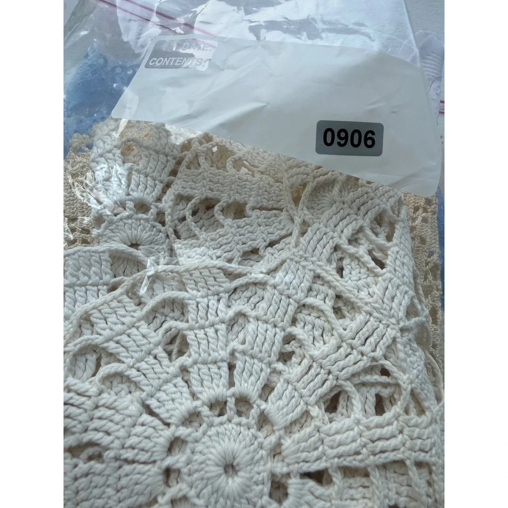 Vintage Hand Crochet Lace Dresser Mat Doily White Cotton 18x12 Floral